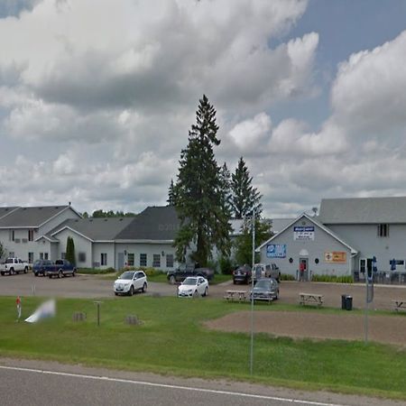 Forty Club Inn Deerwood Esterno foto