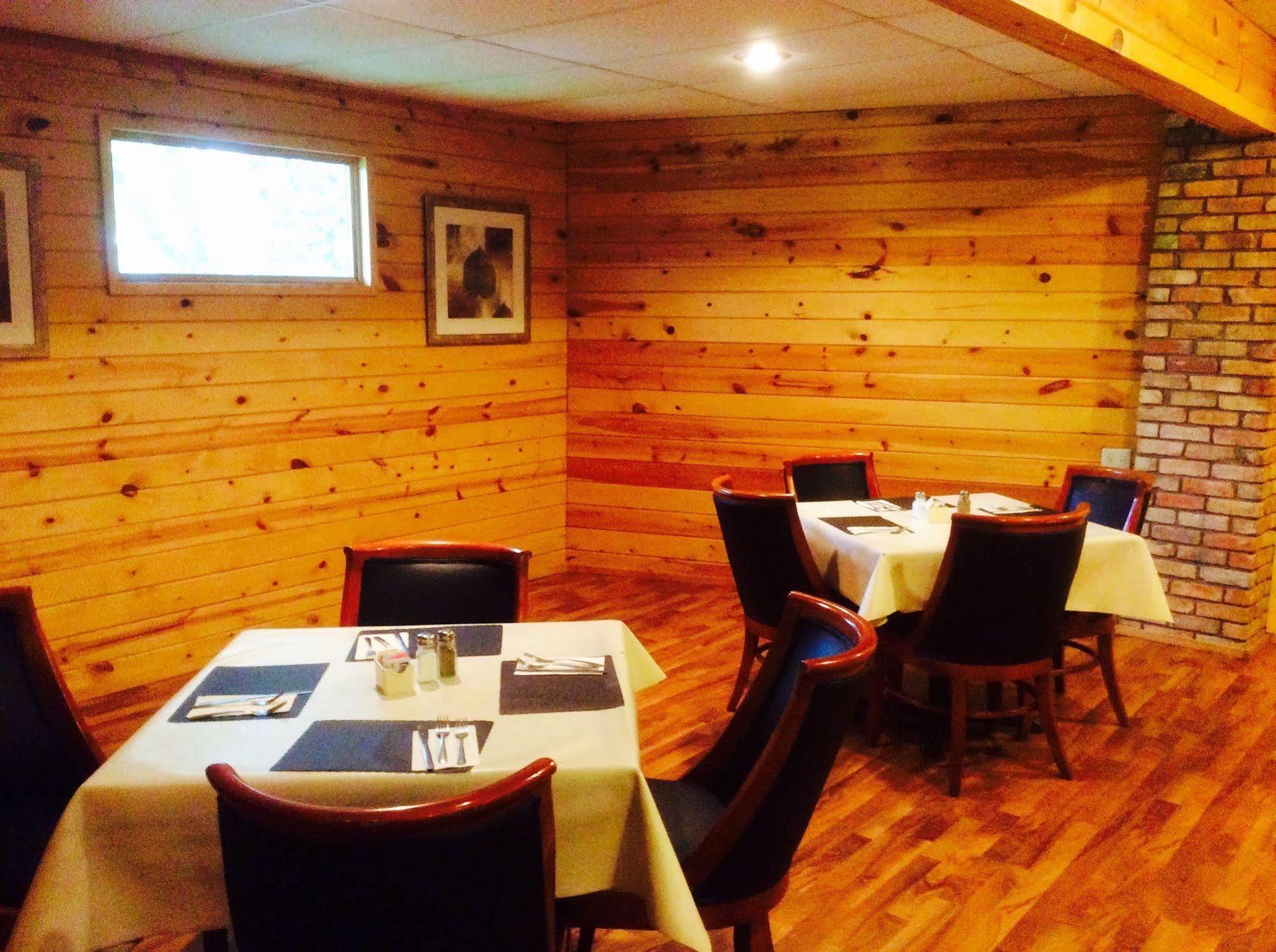 Forty Club Inn Deerwood Esterno foto