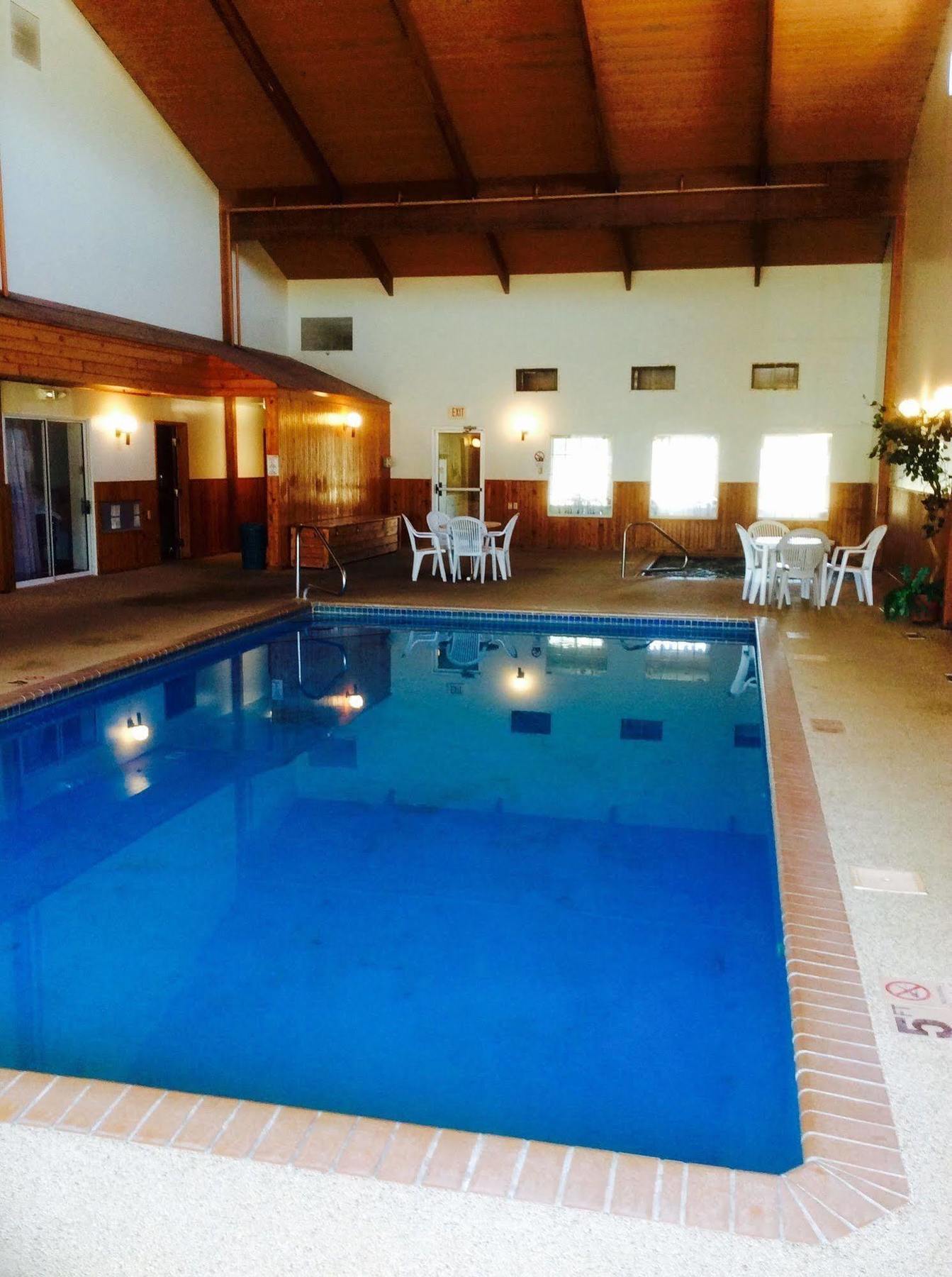 Forty Club Inn Deerwood Esterno foto